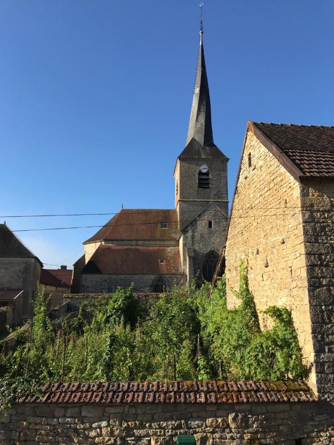 La Cour Des Delices Acomodação com café da manhã Gigny  Exterior foto
